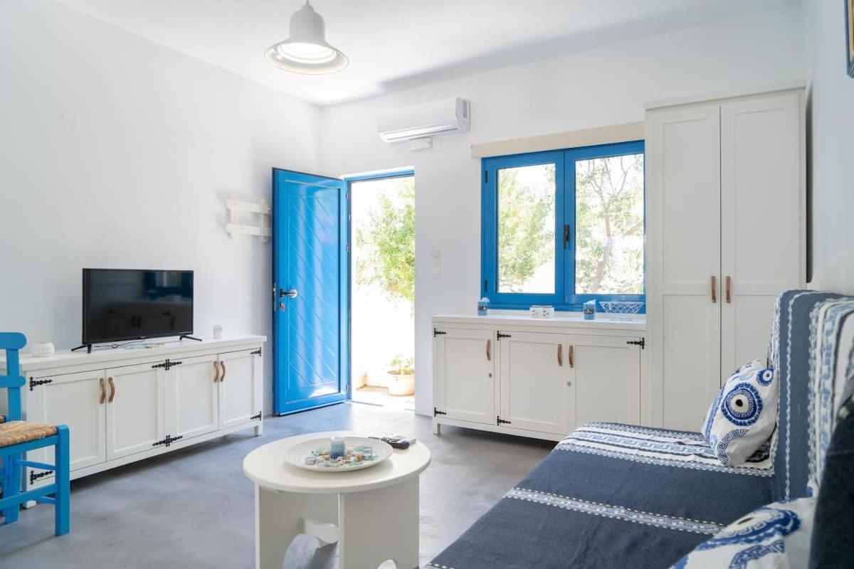 Blue Moon Apartments Makry Gialos  Exterior photo